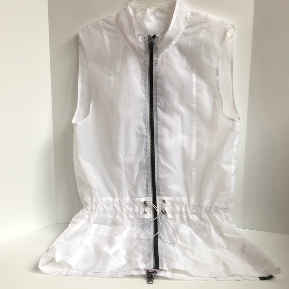 NWT Fabletics rip stop fabric long adjustable waist vest size Small